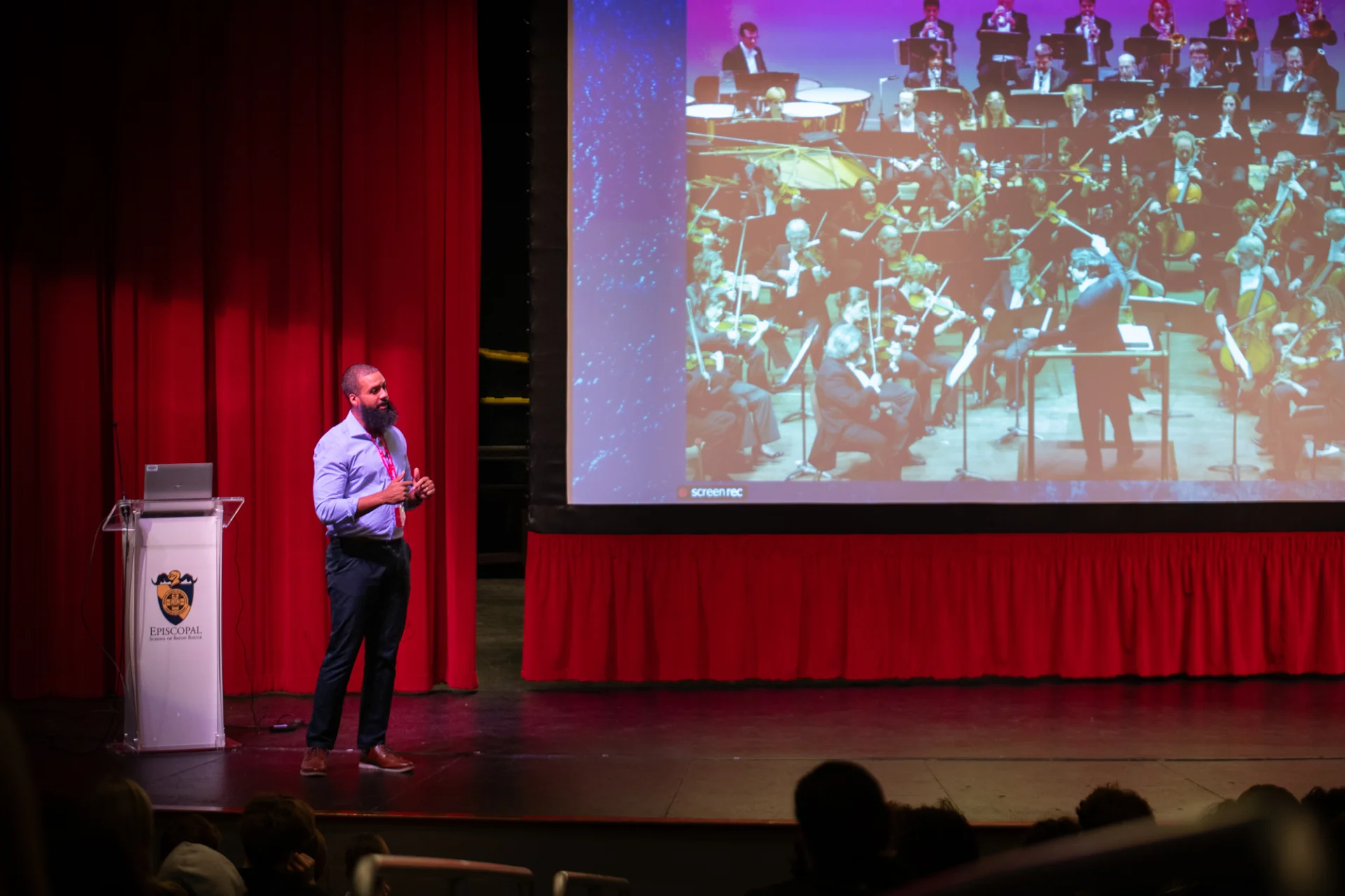 Upper School Students Explore Jury Service as a Way to Serve Others