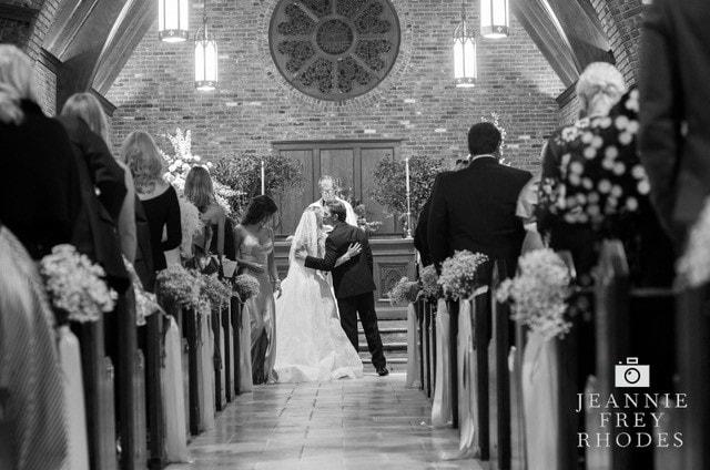 Episcopal cupid couple